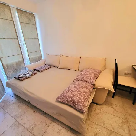 Sunny Dream Family In Appartement